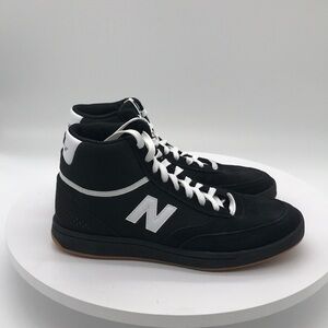 New Balance Mens Black High Top Sneakers size 7.5  US